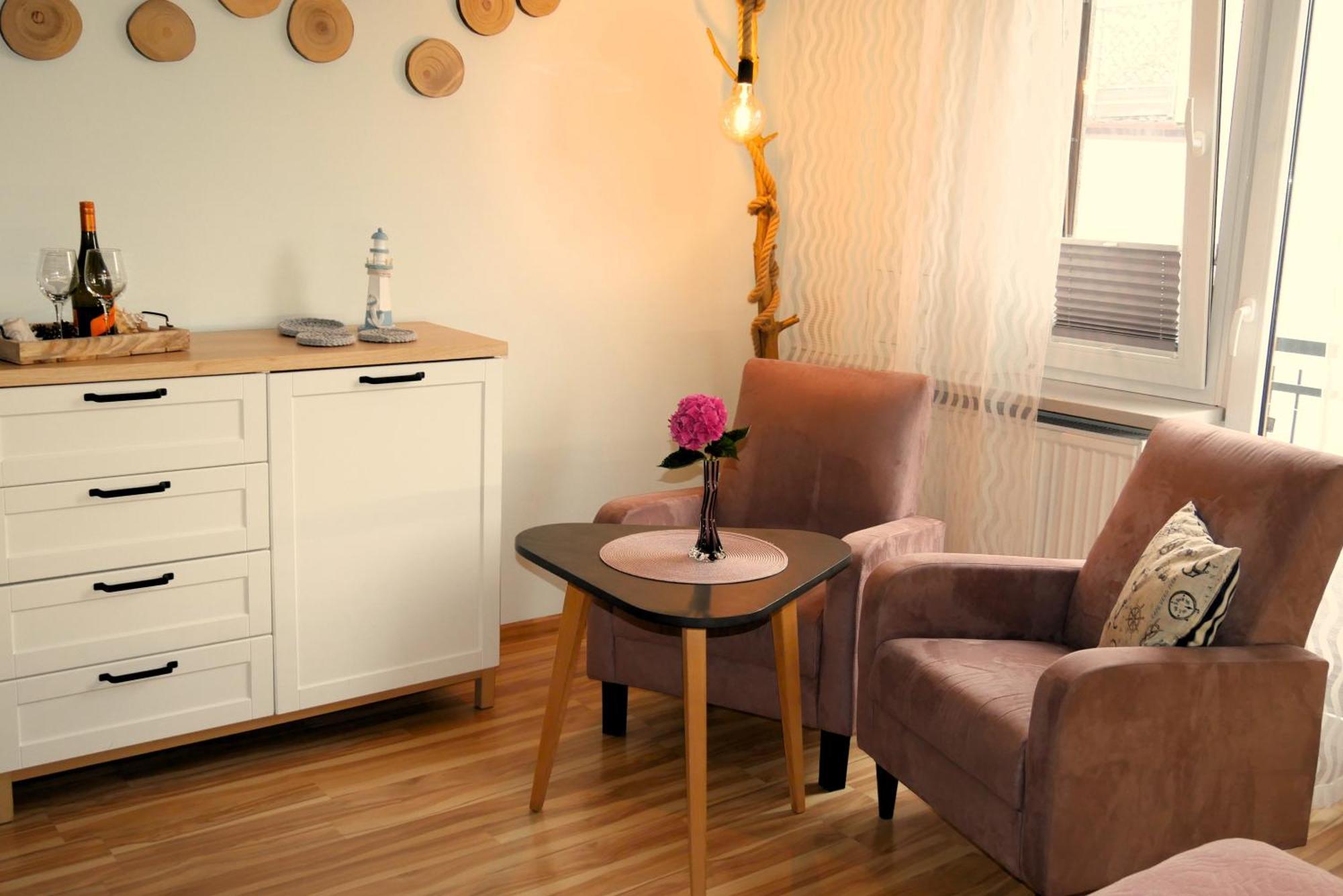 Apartamenty I Mieszkania Wakacyjne Chałupy المظهر الخارجي الصورة